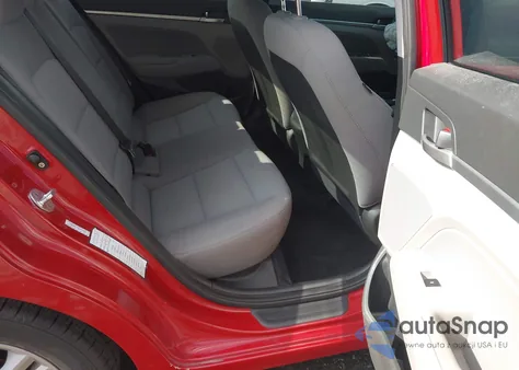 2019 Hyundai Elantra Sel z USA, uszkodzony, nr VIN KMHD84LF6KU747448